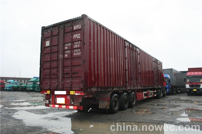 前湾港集装箱车队、前湾港运输公司、进出口运输