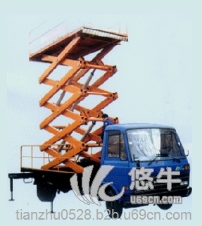 和田移动灵活的升降机车载式升降机图1