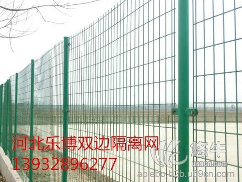 现货济南双边丝护栏网厂家生产淄博低碳钢丝防护网山东公路铁丝网规格齐全