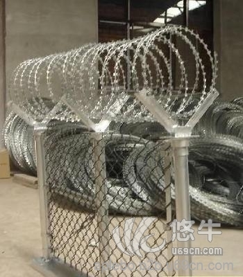 宁夏机场护栏网价格银川铁丝网厂家热销固原带铁丝安全防御网
