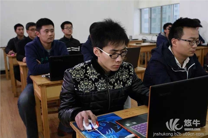 淄博沂源短期数控培训学校，淄博博山专业的CNC数控编程学校