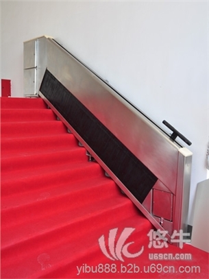 一步楼道电梯又称分段接力式电动踏板被称为世界第三种电梯
