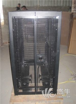 IBM16口KVM切换器1754A2X