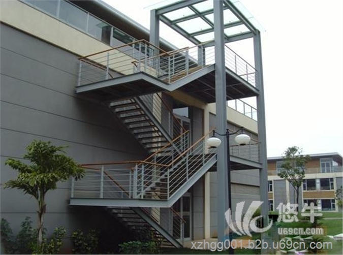 西安钢结构楼梯设计与安装图1
