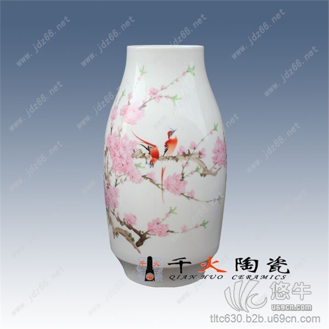 手绘陶瓷花瓶