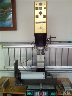超声波金属焊接机