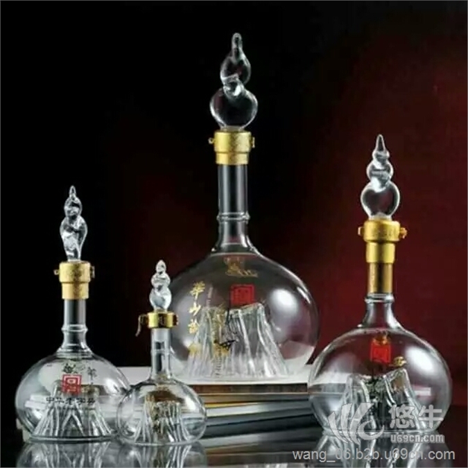 泰山造型玻璃酒瓶