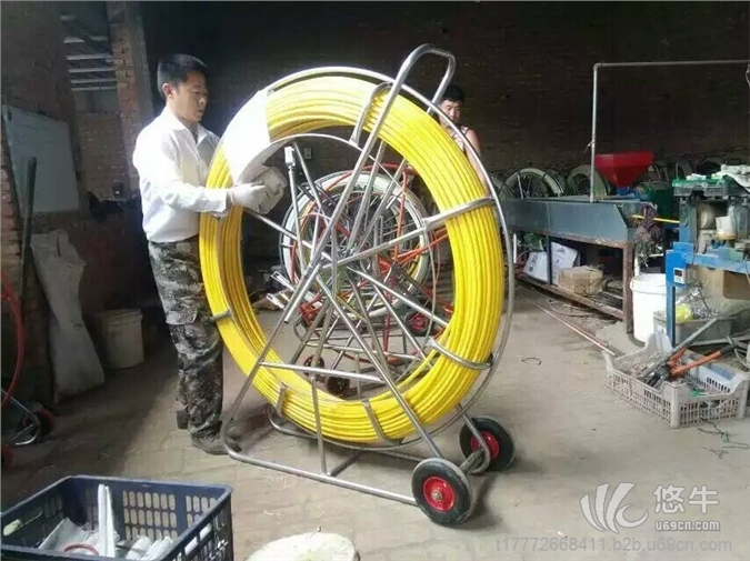 玻璃钢穿线器图1